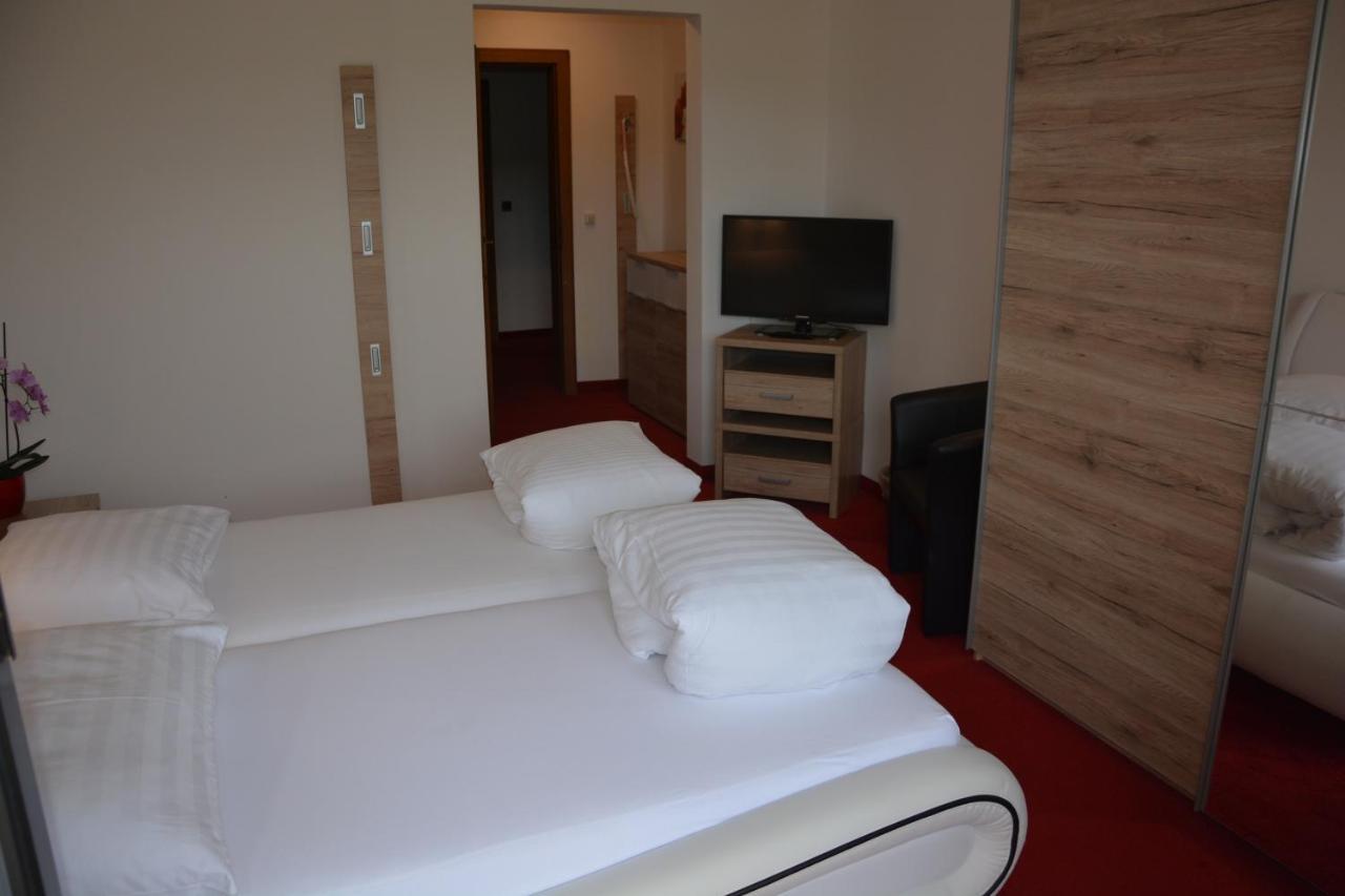 Hotel Boehmerwaldhof Улрихсберг Екстериор снимка